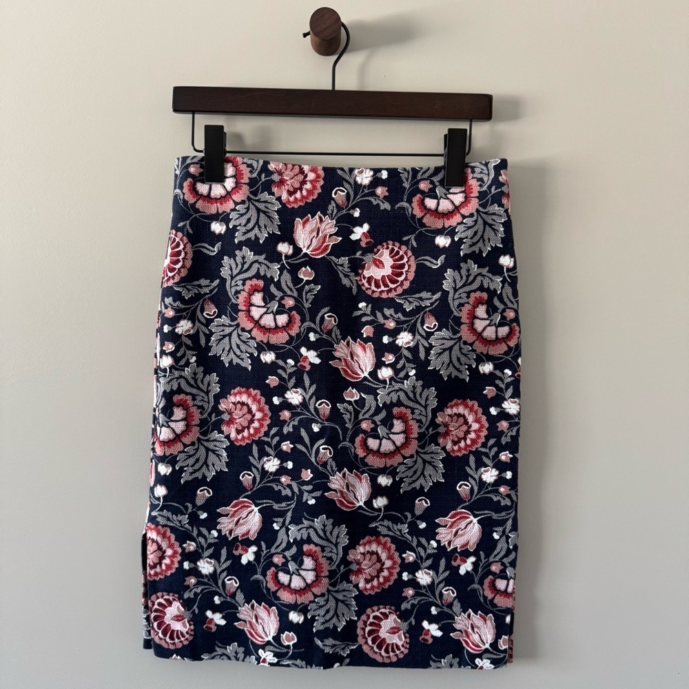 LOFT OUTLET JACQUARD FLORAL PENCIL SKIRT SIZE 4 MULTICOLORED